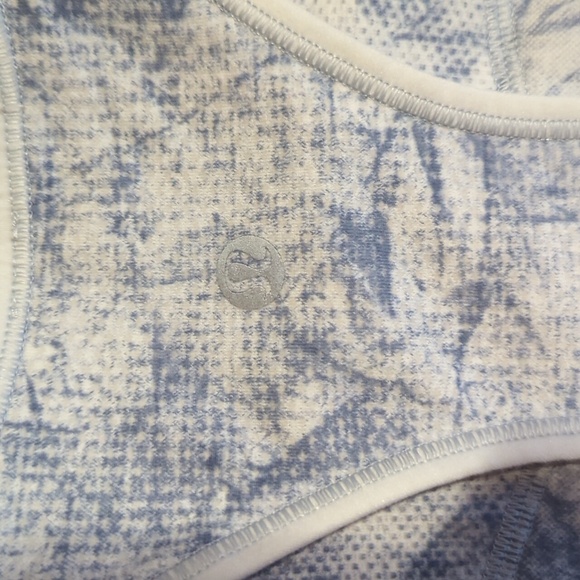 Lululemon Ebb to Train Bra - Picture 4 of 5